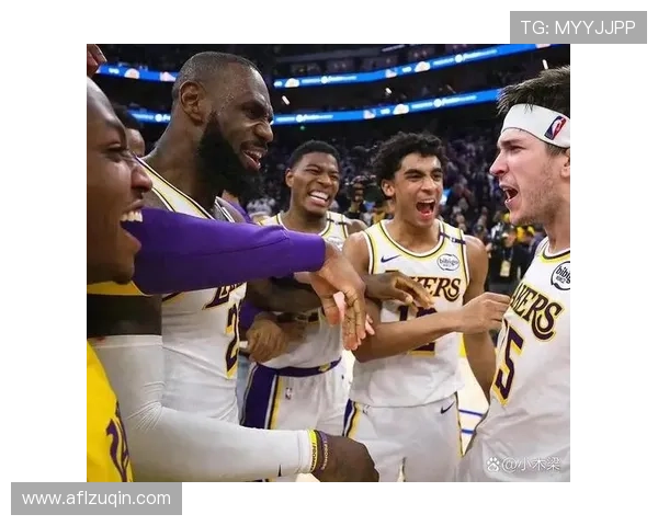 浓眉30分助湖人力克勇士 詹姆斯表现抢眼领军冲击季后赛